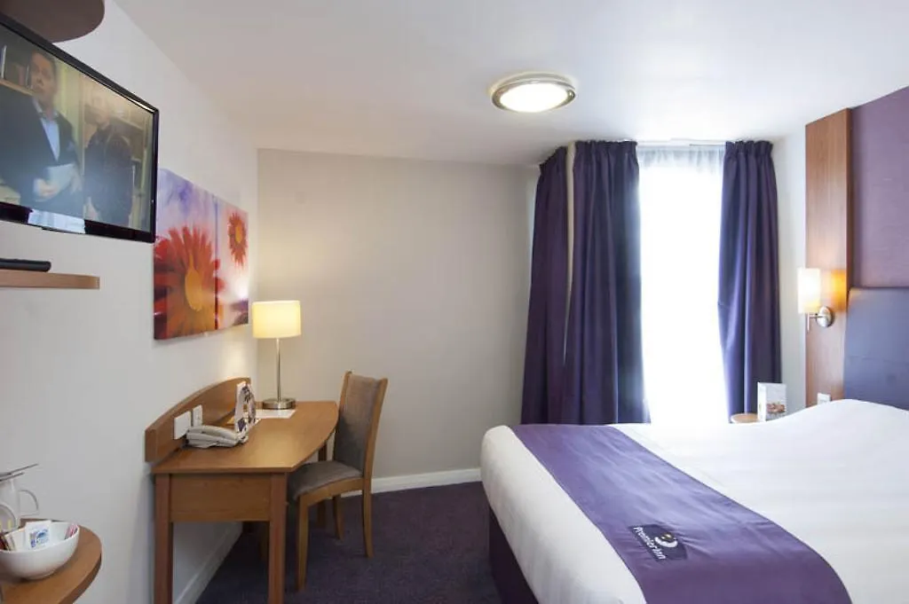 Premier Inn Cardiff North Hotel