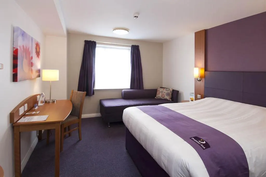 Hotel Premier Inn Cardiff North